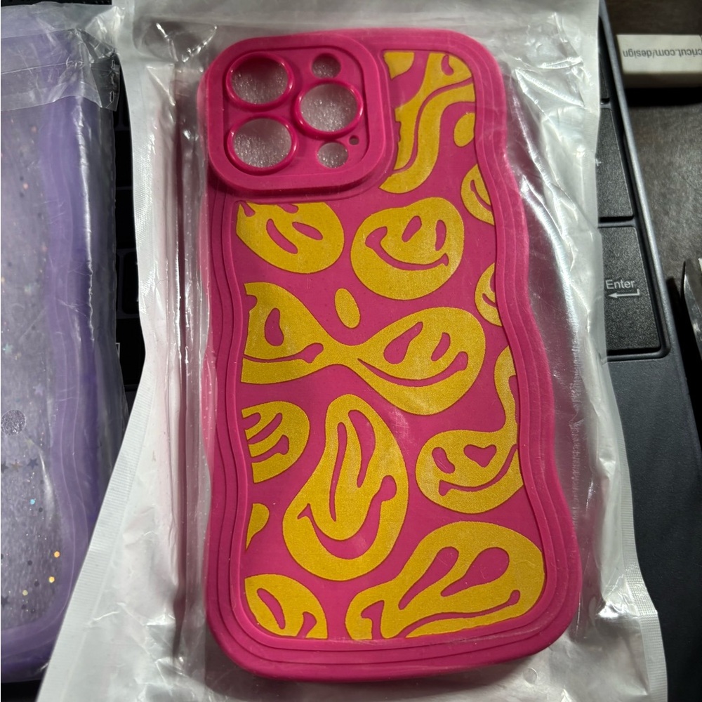 iPhone 15 pro max Case Collection - Picture 4 of 4